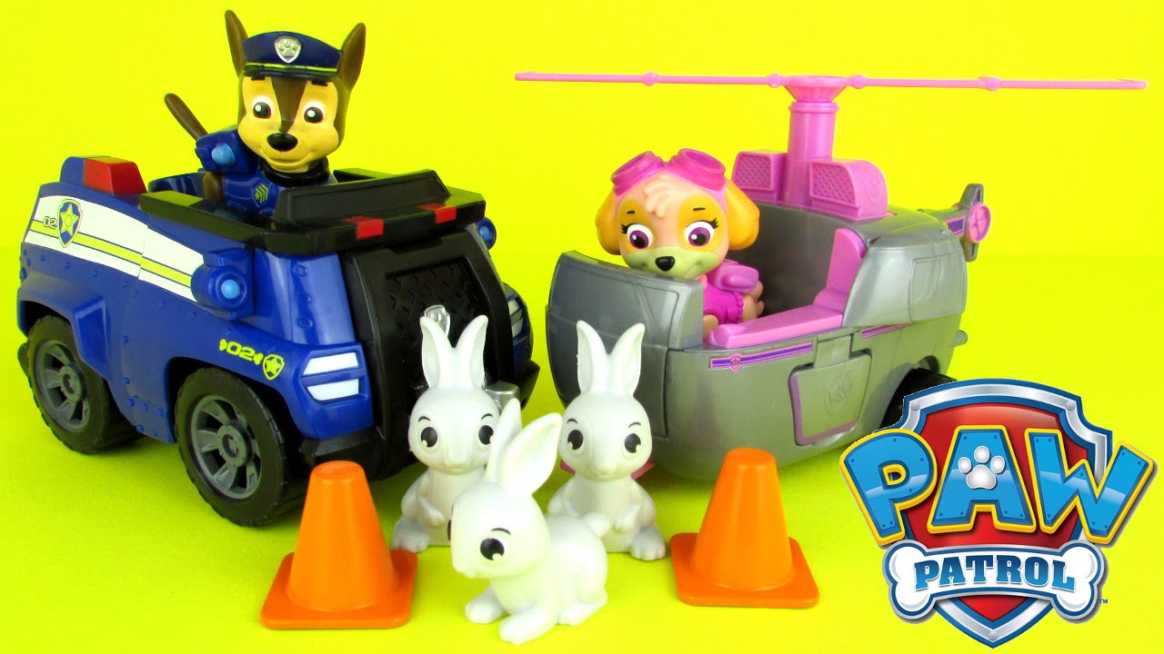 PAW PATROL Adventure Bay Animal Rescue Chase & Skye Playset Toy Review Unboxing Family Video