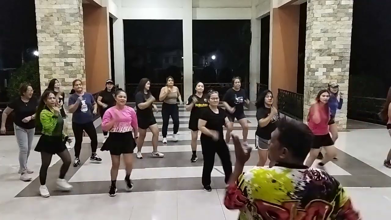 MJ Zumba lovers ♥️ #ohcarolremix 