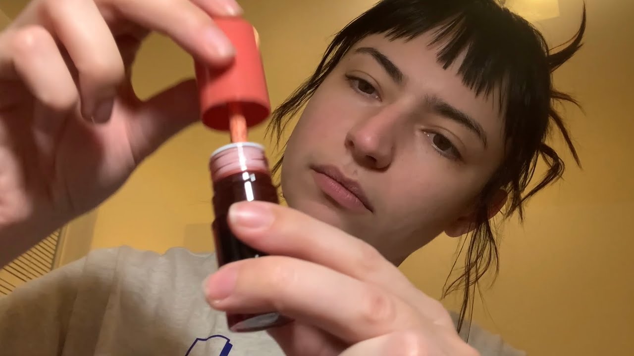 ASMR makeup product sounds: suction sounds, mascara sounds, tapping, whisper 