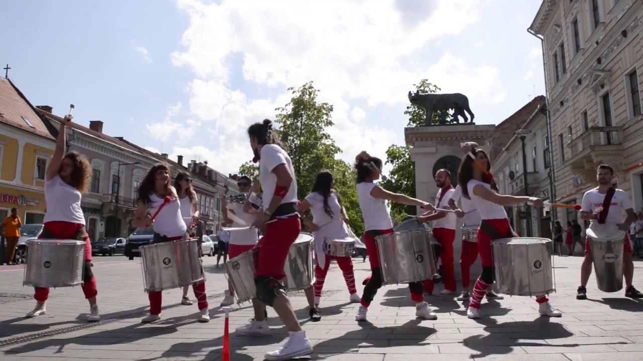 Barbarossa playing live on the streets of Cluj, Romania