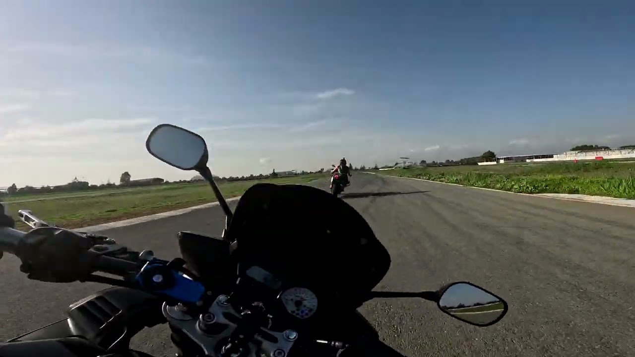 Session 2 First time on track -Achna Speedway FZ1 vs MT10 vs MT09