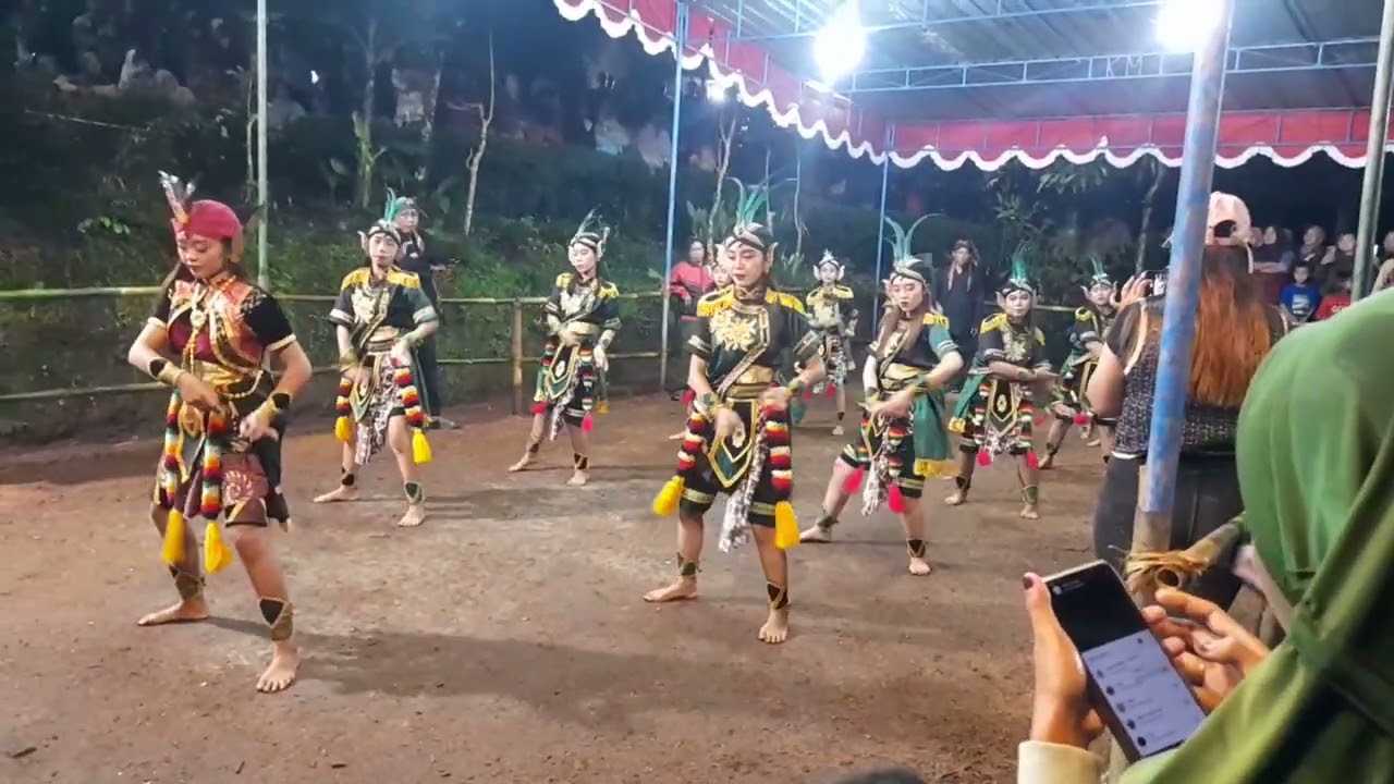 Jathilan turonggo budoyo mudo 