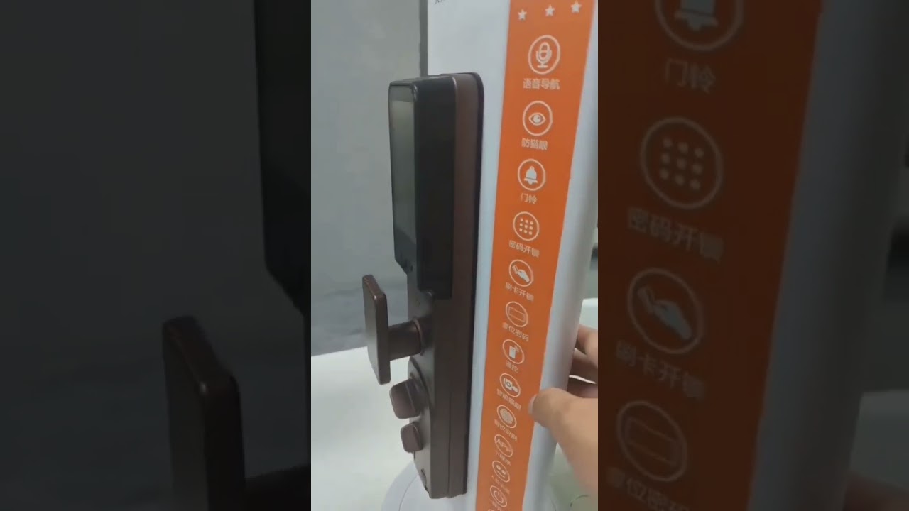 New arrival Smart Door lock 3d face Tuya 4200mAh fingerprint with camera Card id 