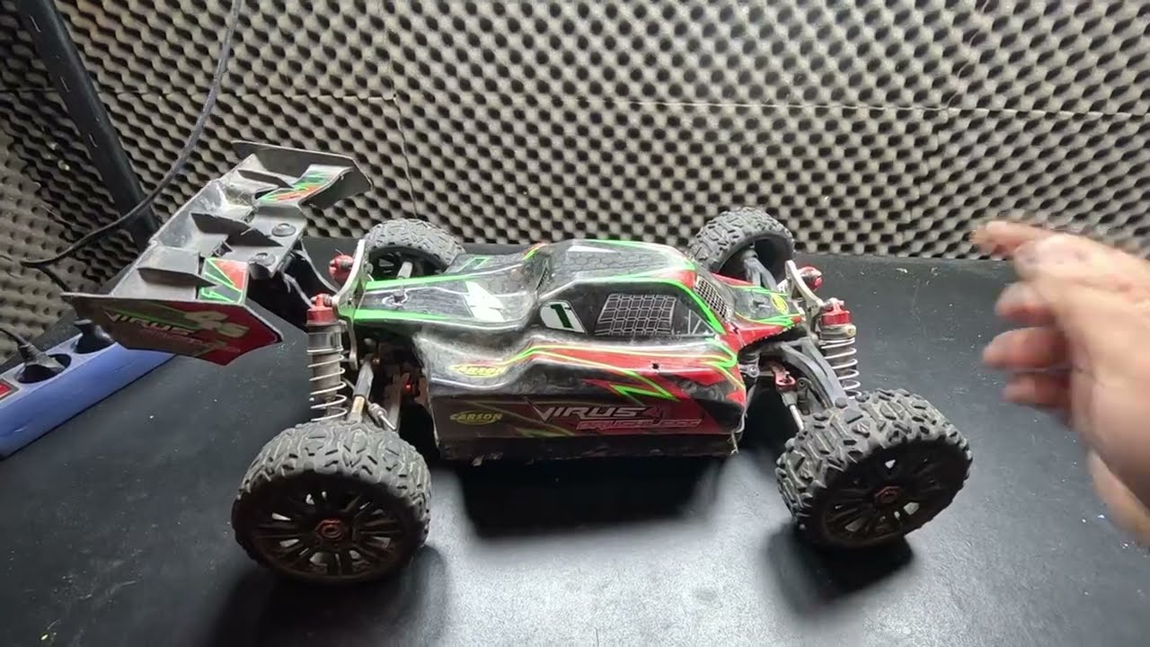 I took my RC buggy to the Skatepark, and it didn't end well #rc #carsonvirus  #rccar #rcbuggy #crash