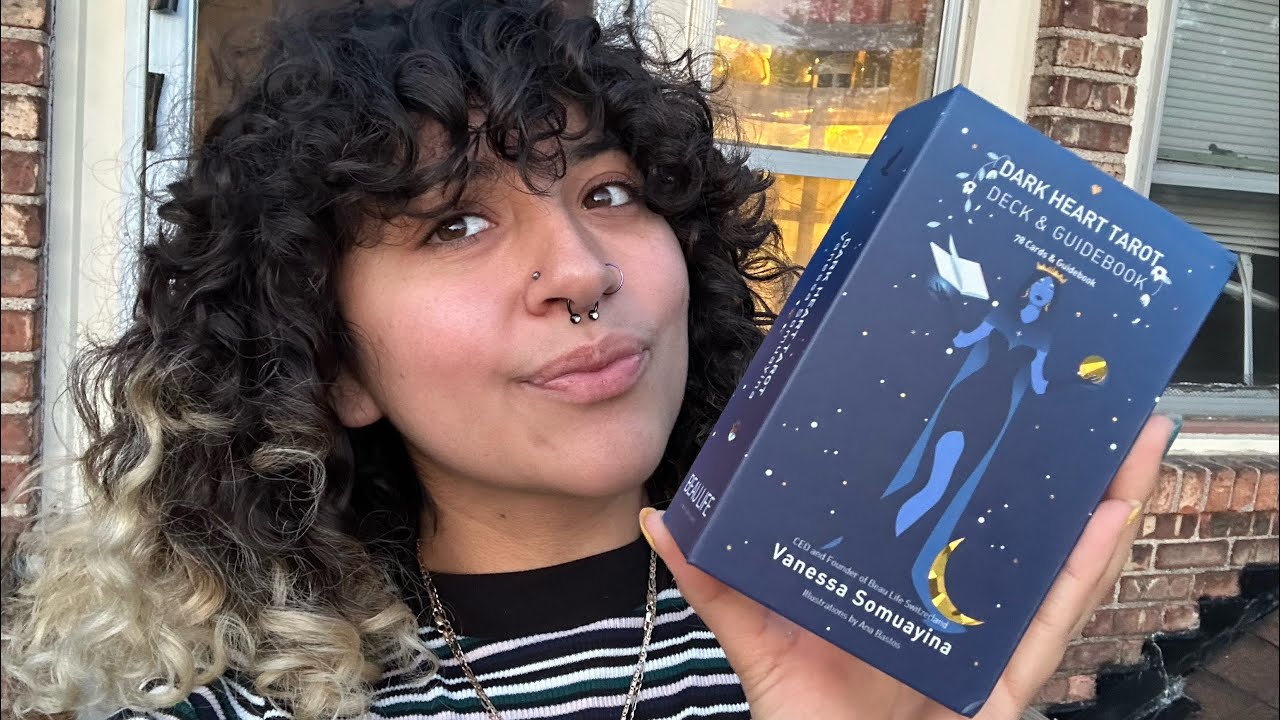 Unboxing Dark Heart Tarot - BEAU LIFE SWITZERLAND by Vanessa Somuayina
