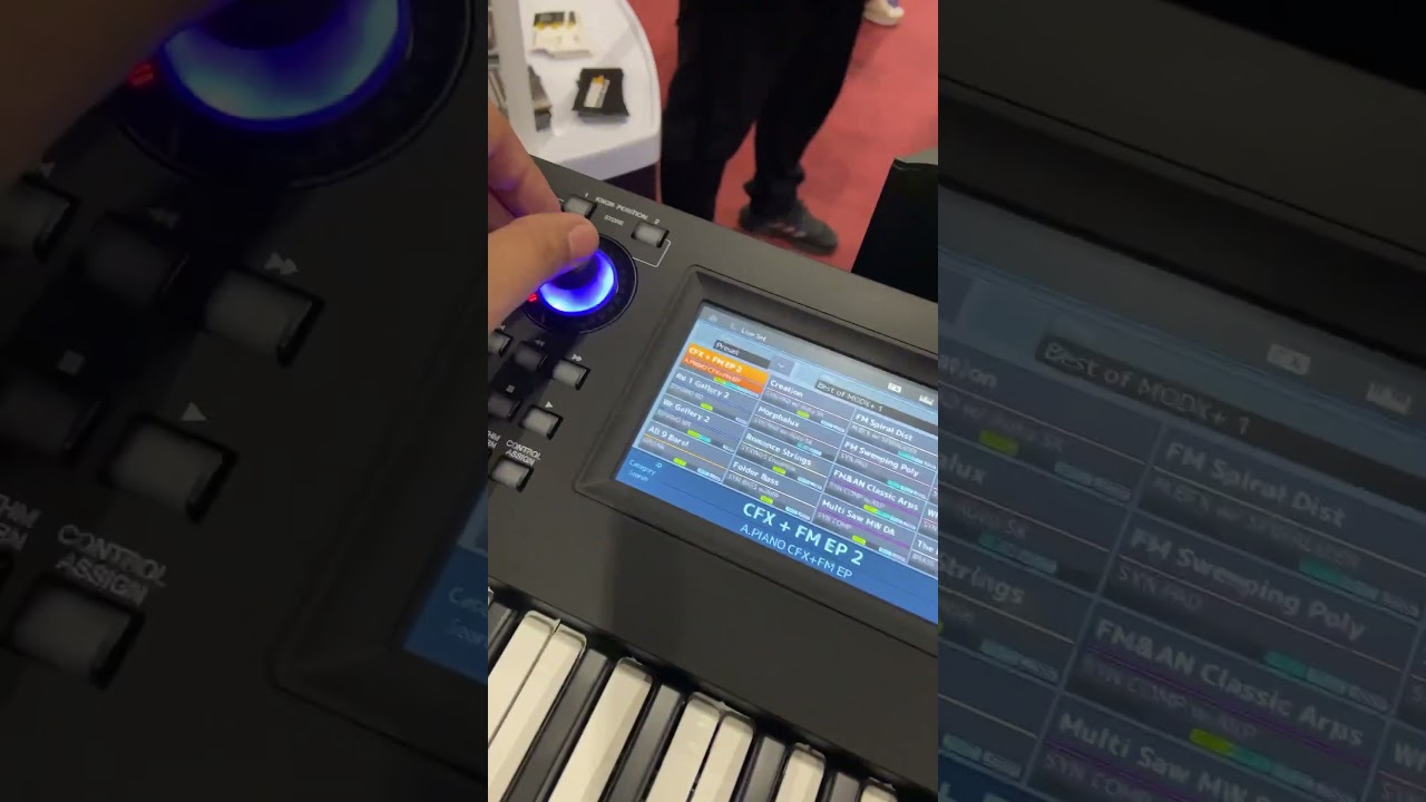 YAMAHA MODX7+ - Alguns bot&otilde;es e Display #modx7 #shorts #yamaha