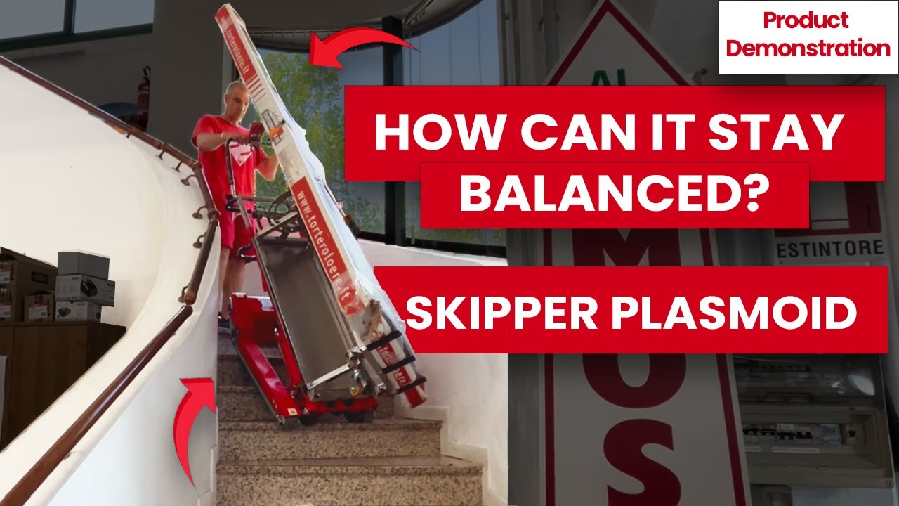 This is the way to properly move a door on stairs by yourself | Skipper Plasmoid | Zonzini