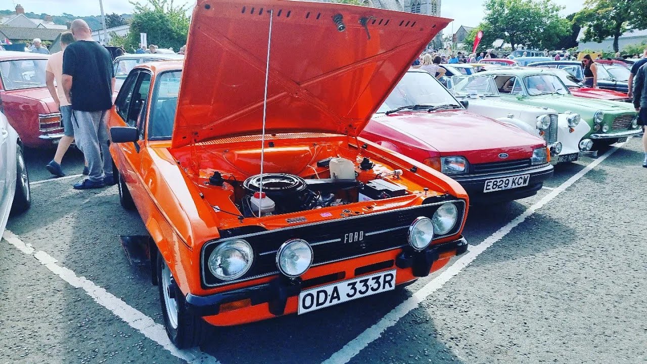 Prestatyn bank holiday classic car show