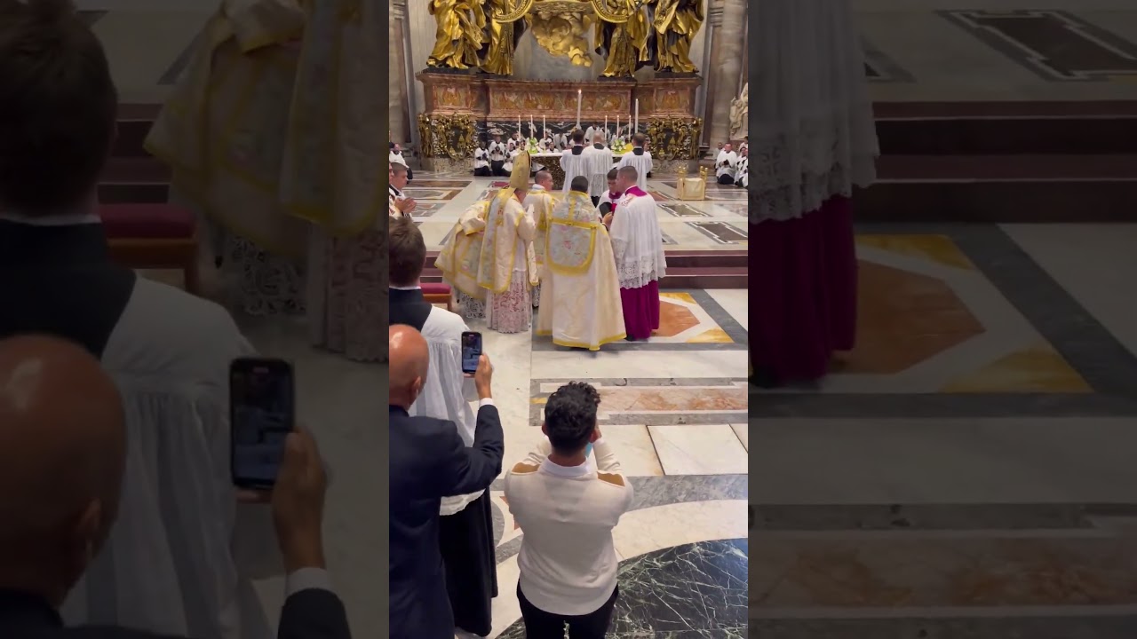 Cardinal Burke celebrates LATIN MASS in Vatican - drawing a RECORD CROWD!