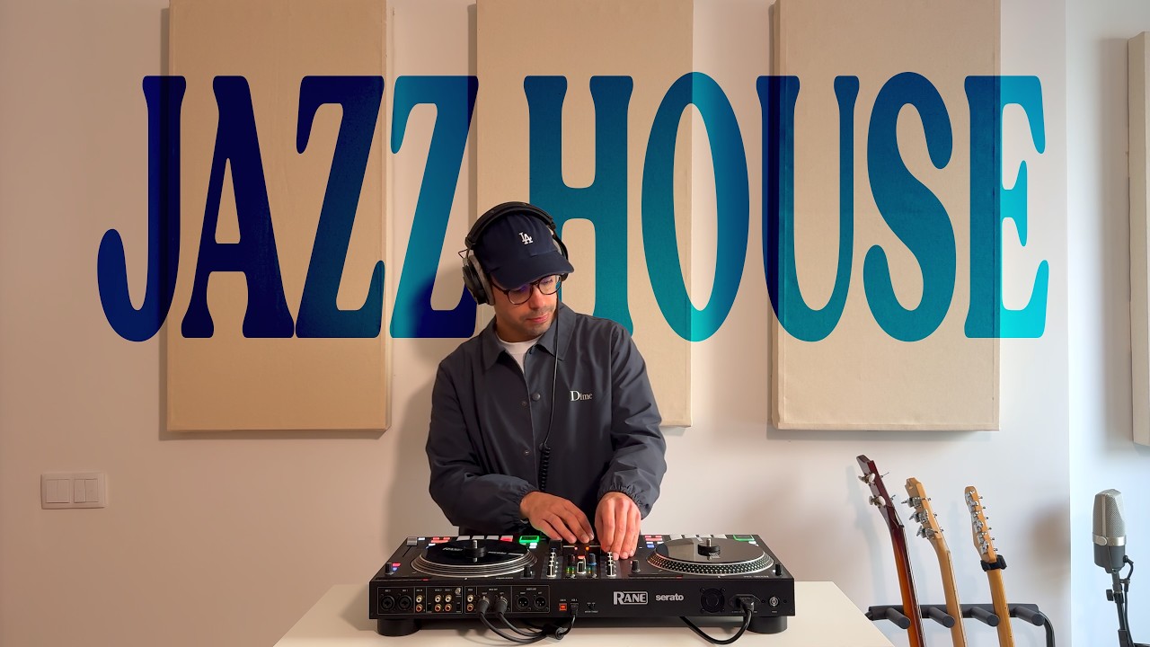 Deep & Smooth Groovy Jazz House DJ Mix - Cozy Vibes