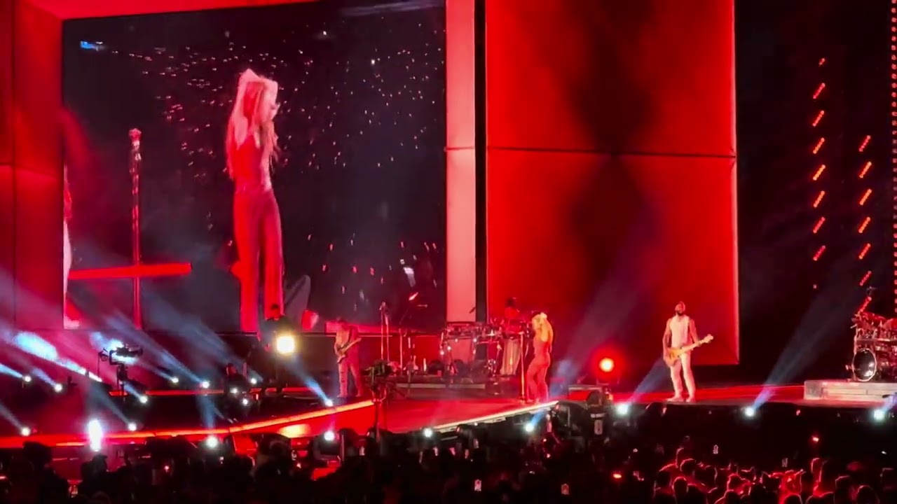 Shakira – Poem to a Horse (LMYNL Tour Live at MetLife Stadium, 5-15-25) (4K HDR, HQ AUDIO)
