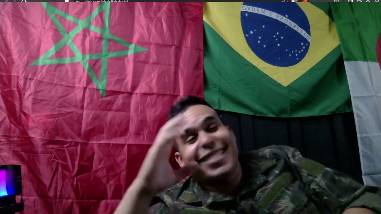  @abdellahchafai الشرطي لي خرج على الخدمة ديالوا على قبل الشهوة ديالوا 😥😥