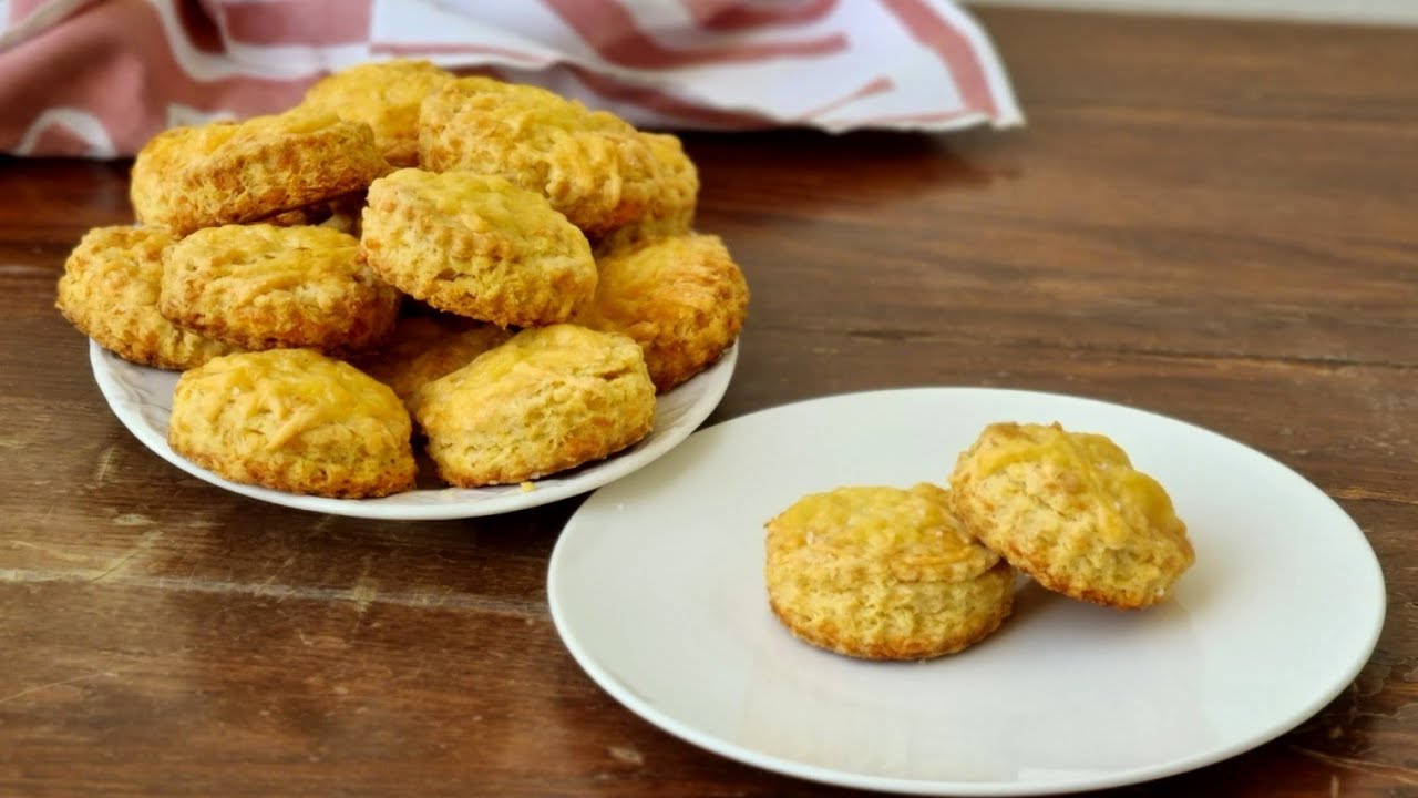 بسكوت حادق بالجبنه Cheese Scones /Biscuits