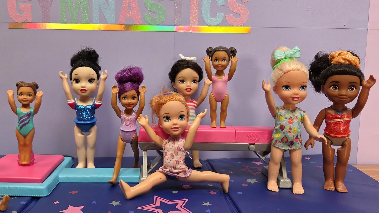 Gymnastics ! Elsa & Anna toddlers - competition - who wins?