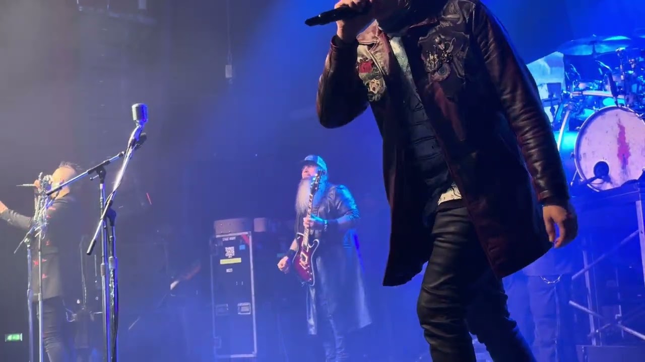 Three Days Grace - Never Too Late (Live Paris 15/12/2025)