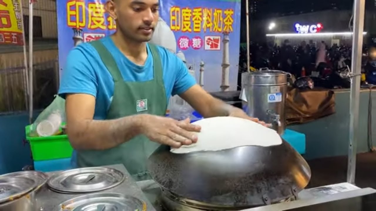 Roti Making Skills / 印度甩餅製作 - Taiwanese Street Food