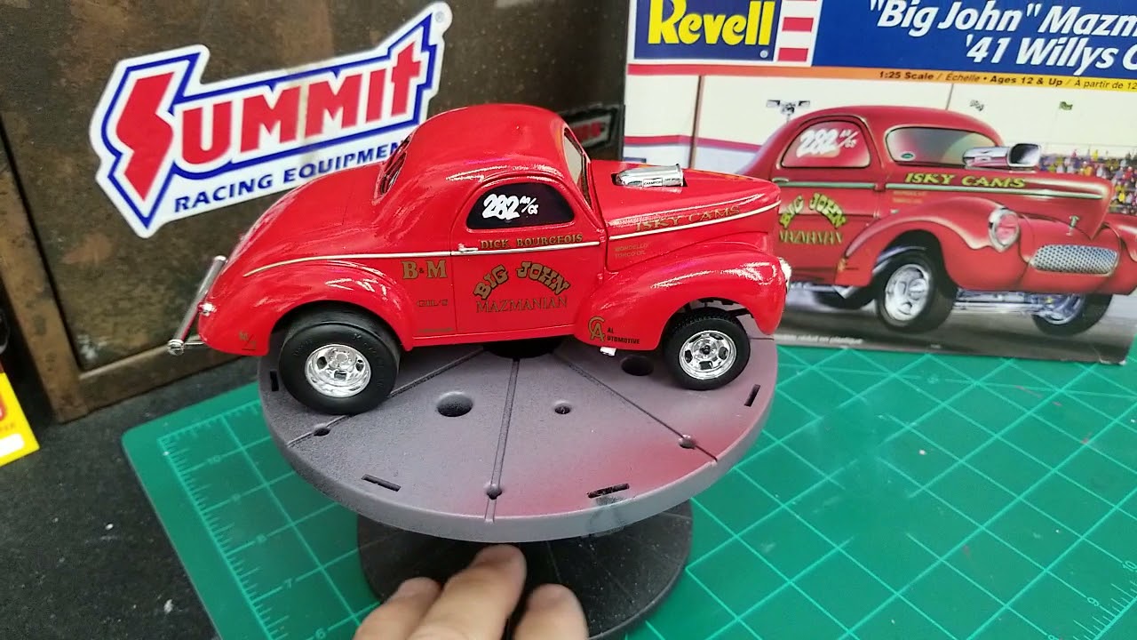 Revell 1941 Willy's Gasser (Big John Mazmanian) Completed