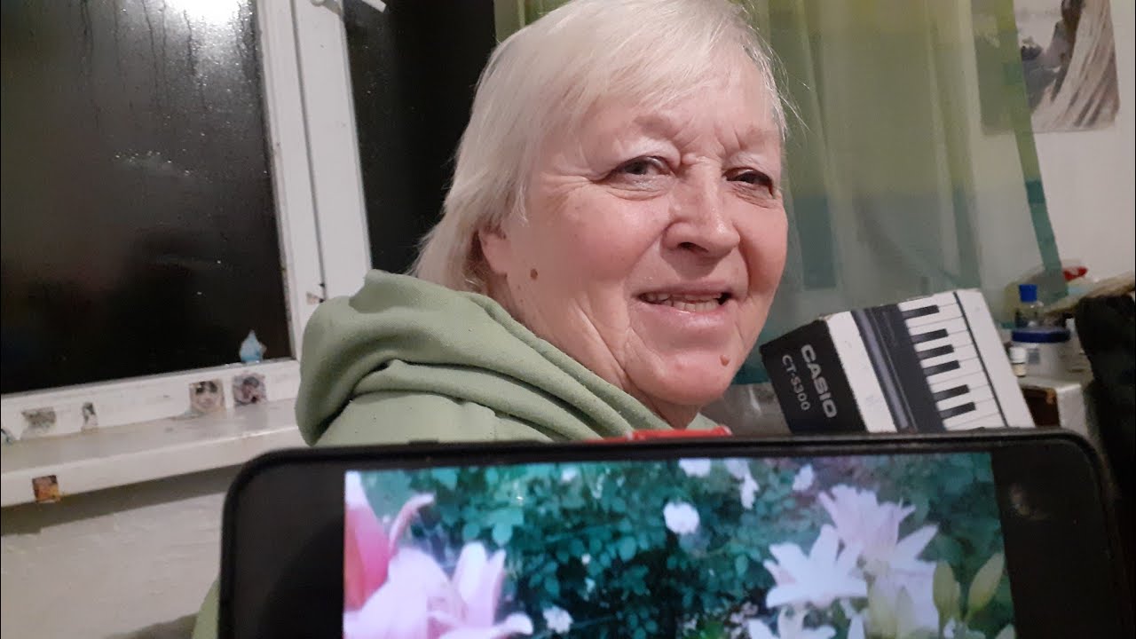 Украинские беженцы переселенцы.Чем занимается мама на работе и после?Поём дуэтом 12.02.26.Immigrants