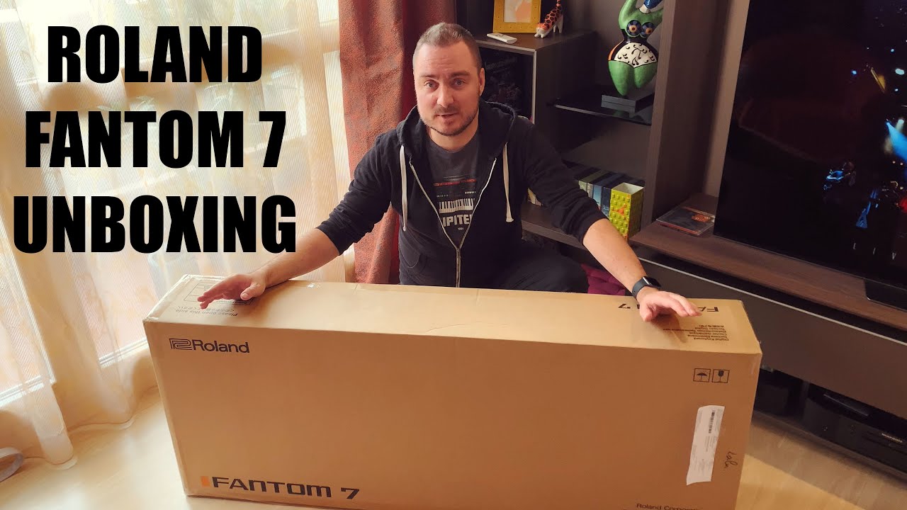 Roland Fantom 7 Unboxing: The spaceship has landed!