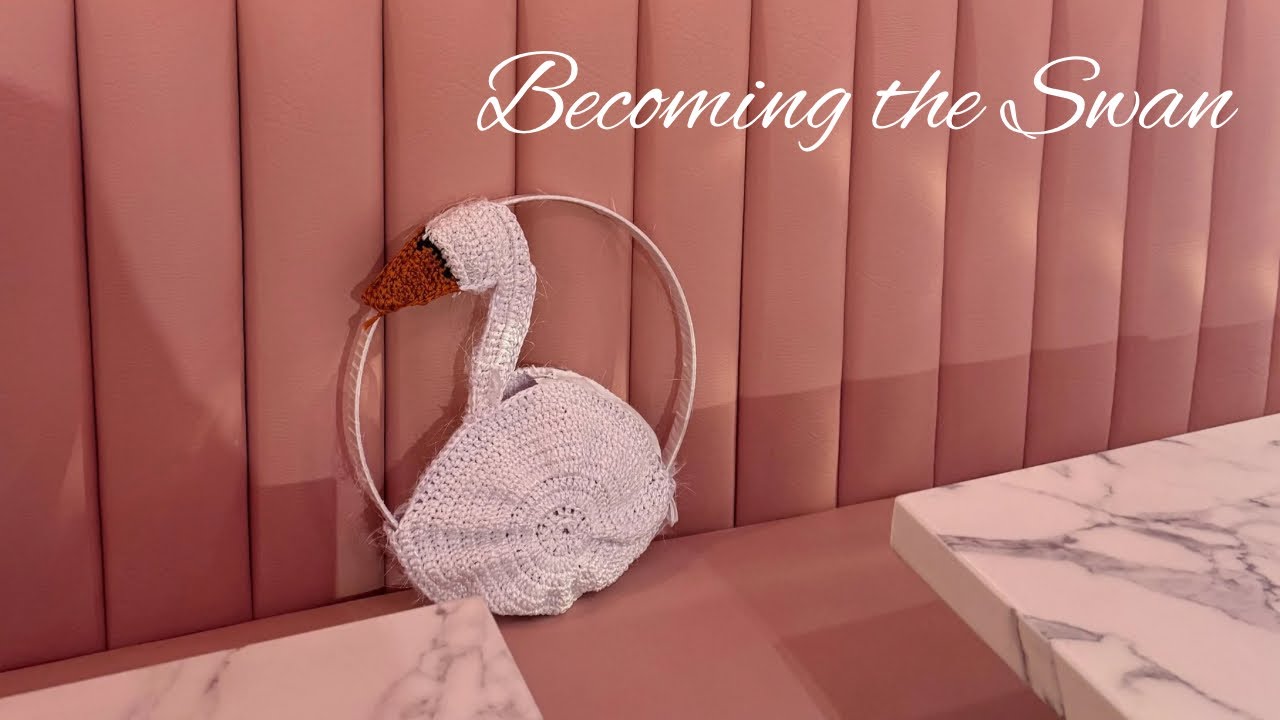 The Swan Bag by Círculo Completo | Slow Luxury Process (ASMR)