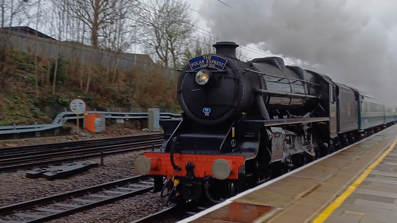 The Polar Express Storms Through Bushey On The Up Fast!