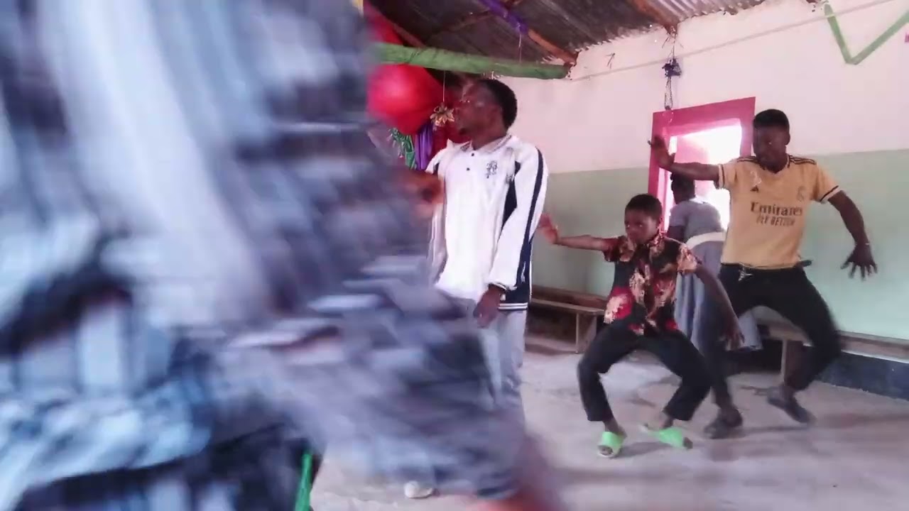 TAZAMA VIJANA HATARI KWA KUCHEZA USISAHAU KUSUBSCRIBE 