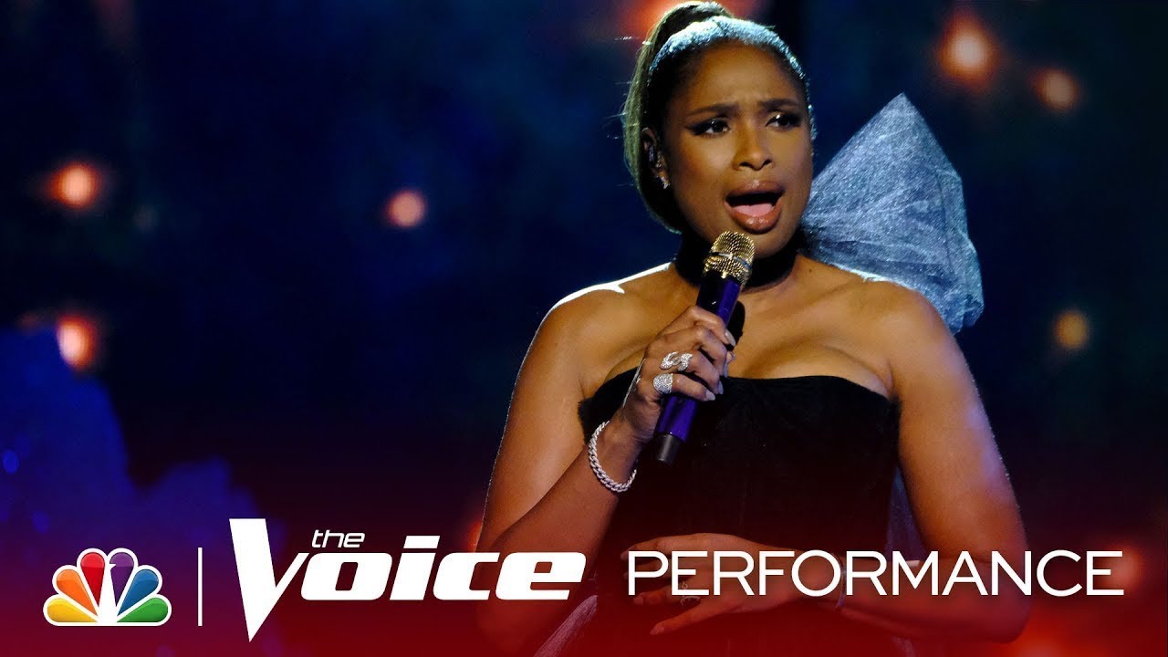 Jennifer Hudson Performs 