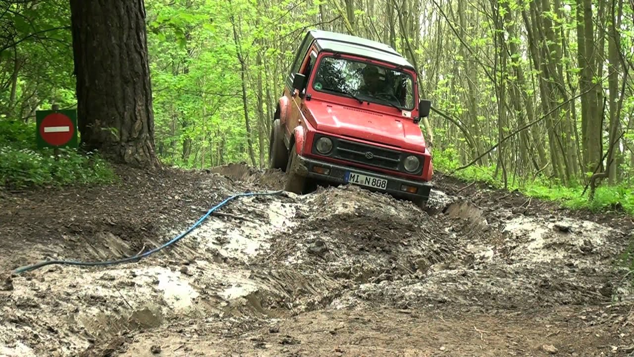 Lada Niva/Suzuki Samurai Mammut Mai 2014