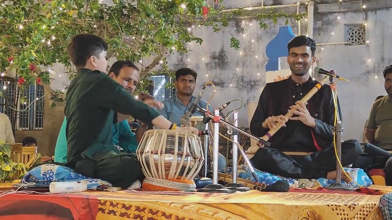 जुगलबंदी ll बांसुरी  & तबला  (  Ritik Shukla ji  &  Rudransh ) Duet performance