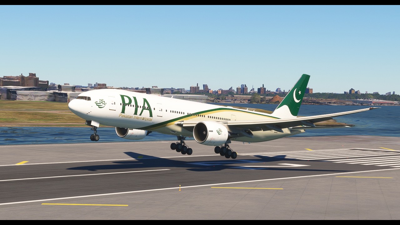 INCREDIBLE Landing! PIA Boeing 747 at LaGuardia Airport 😱