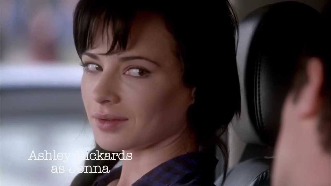 awkward. | 3x01 - 3x02 opening credits