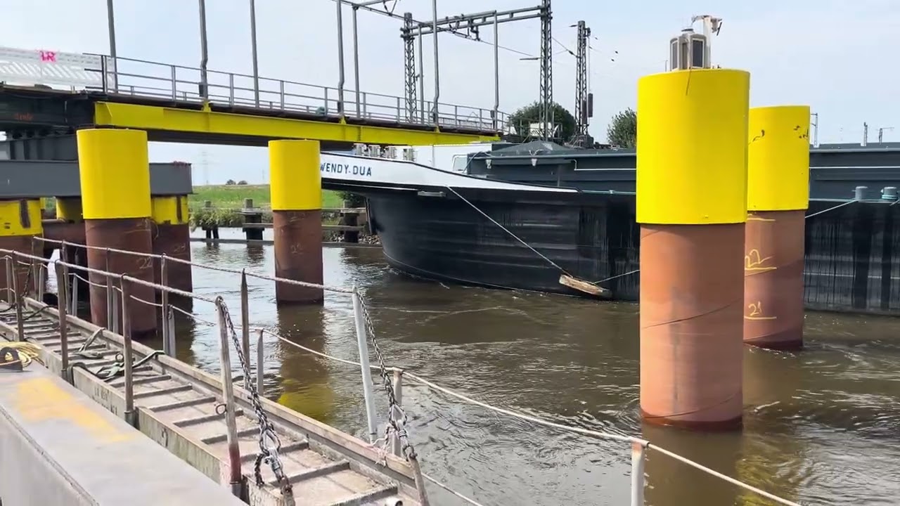 Elsfleth Eisenbahnbr&uuml;cke / WENDY-DUA / 1.8.24