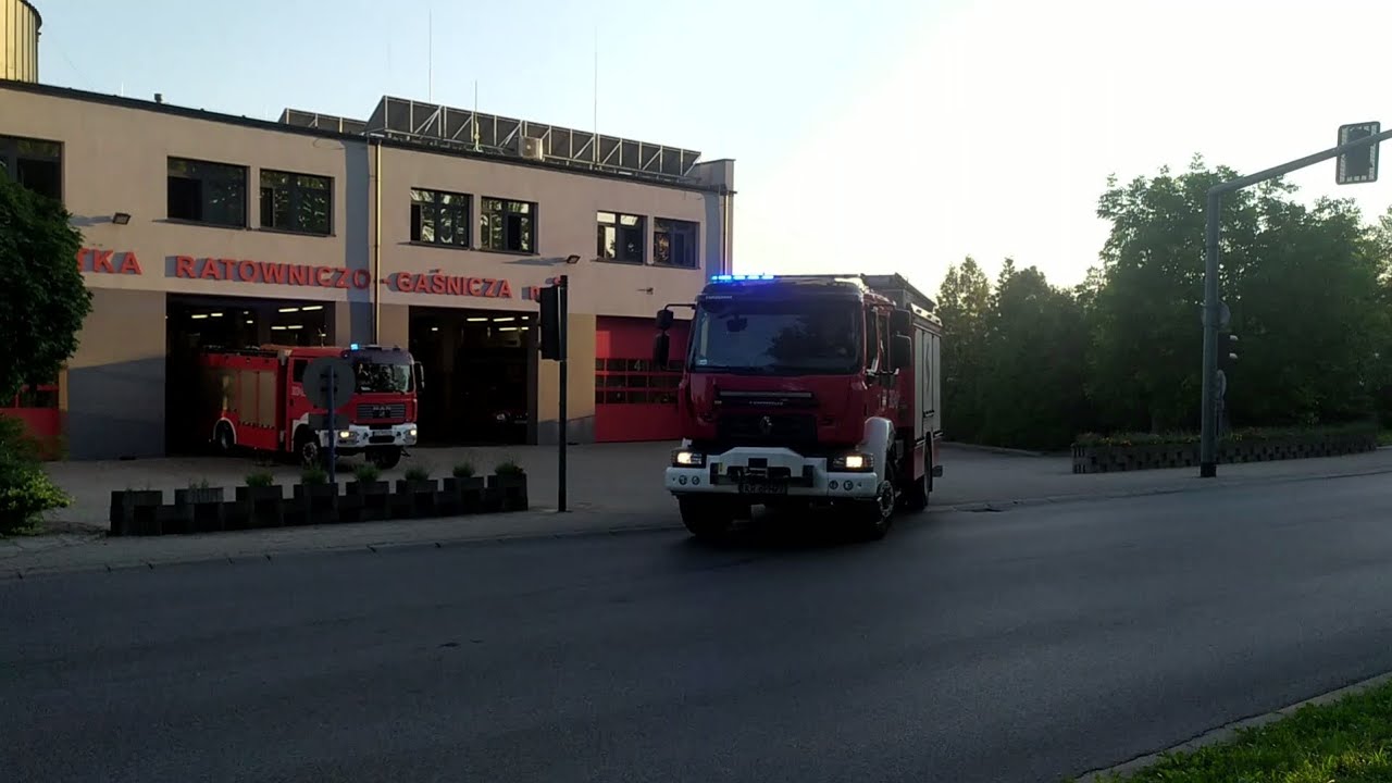 Wyjazd alarmowy plutonu gaśniczego z JRG 3 Kraków