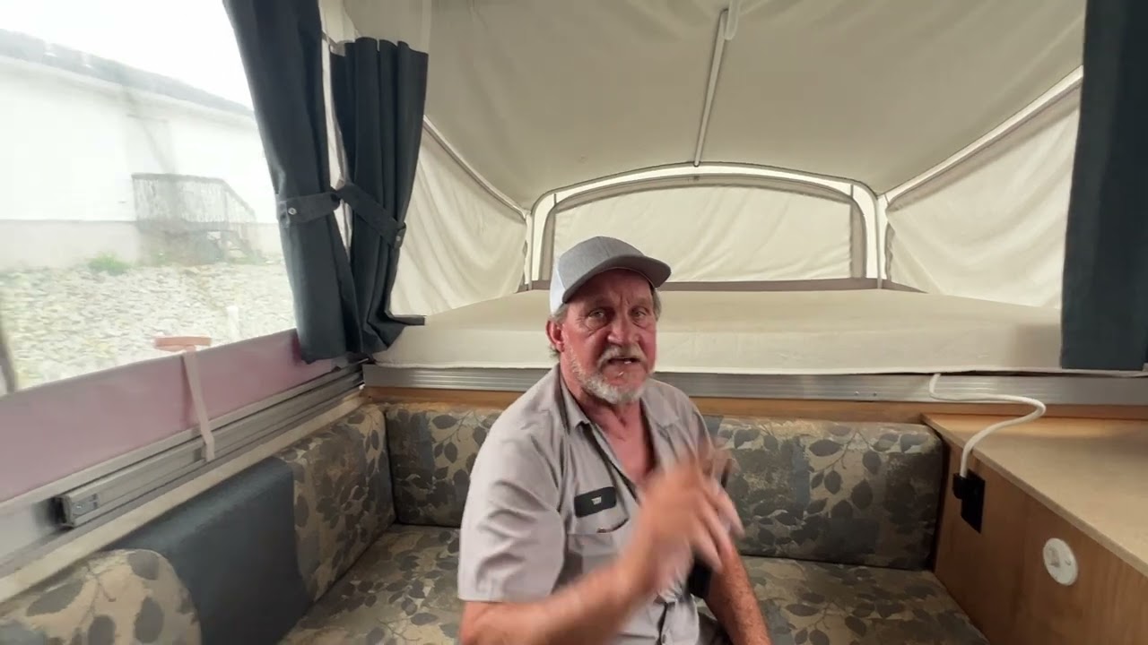 Virtual Walkthrough of the 2007 Fleetwood Niagara 4131 Pop-Up Camper at Parkland RV Center