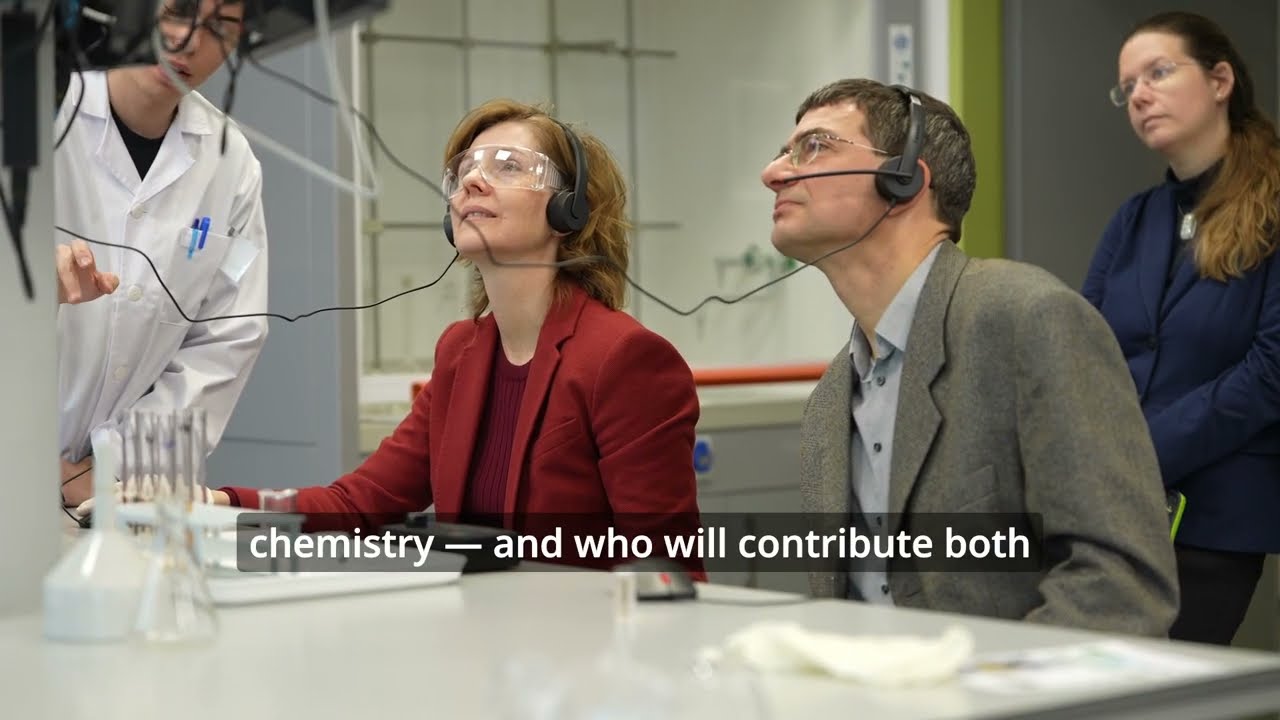 Inside the SuperSmartLab: AI‑Powered Chemistry Education at ELTE