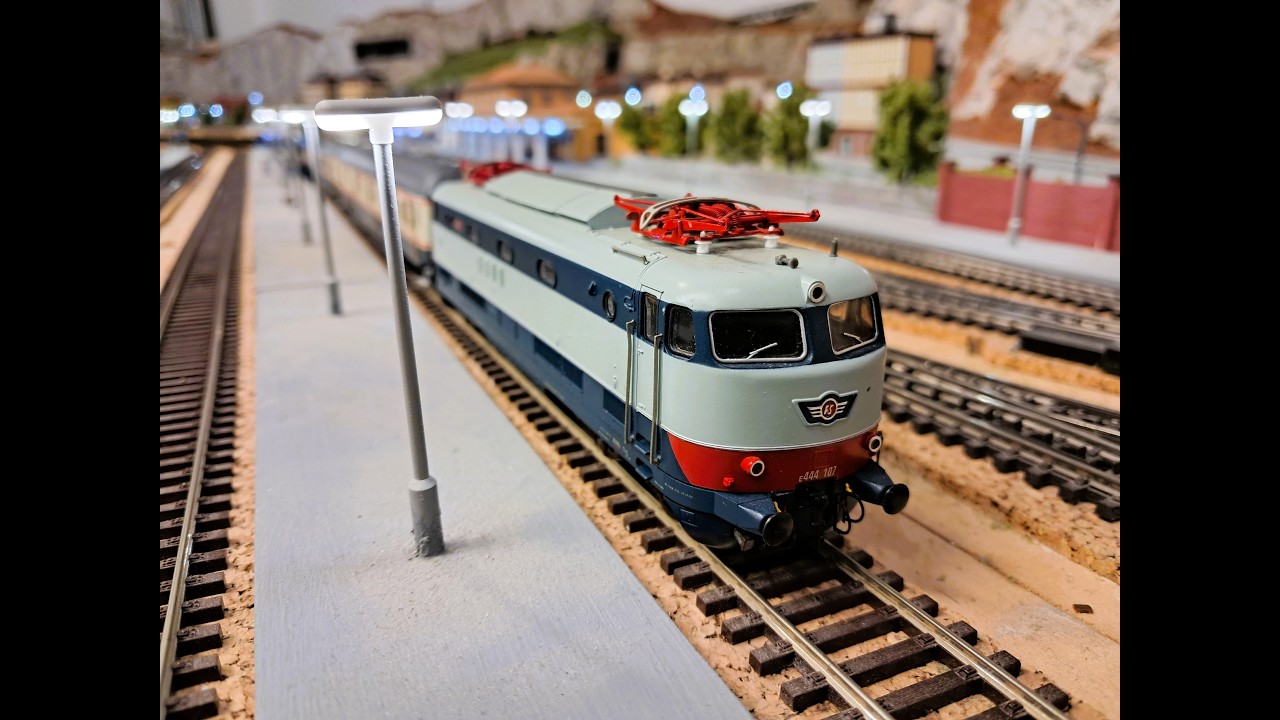 FS TEE 92 Adriatico  Bari Centrale - Milano Centrale  anno 1978