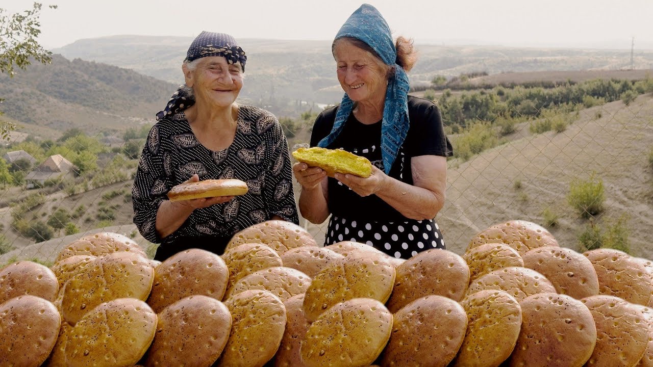 Baking Rustic Sweet Milk Bread & Cooking Fig Jam | The simple life of a Caucasian Family