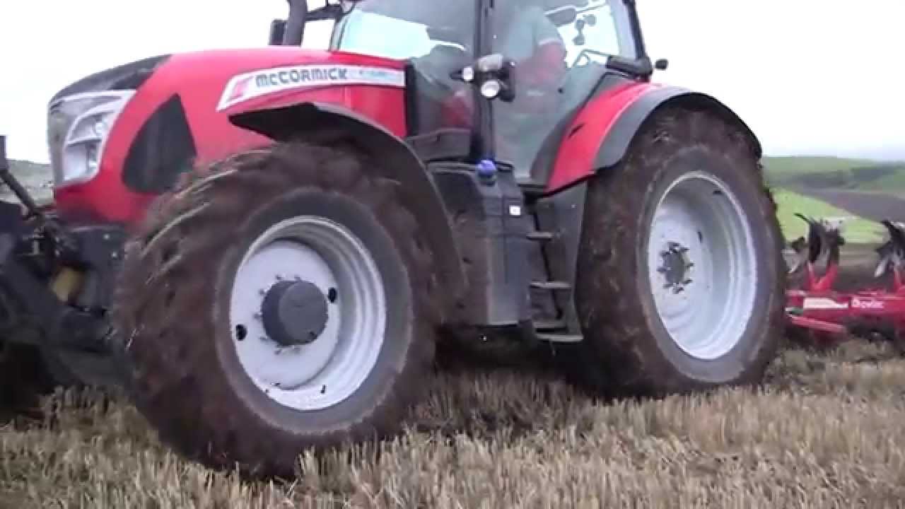McCormick X7.680 tractor with Ovlac 5 furrow plough at Kirriemuir.