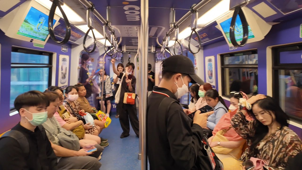 Поездка на Bangkok BTS Skytrain до ICONSIAM