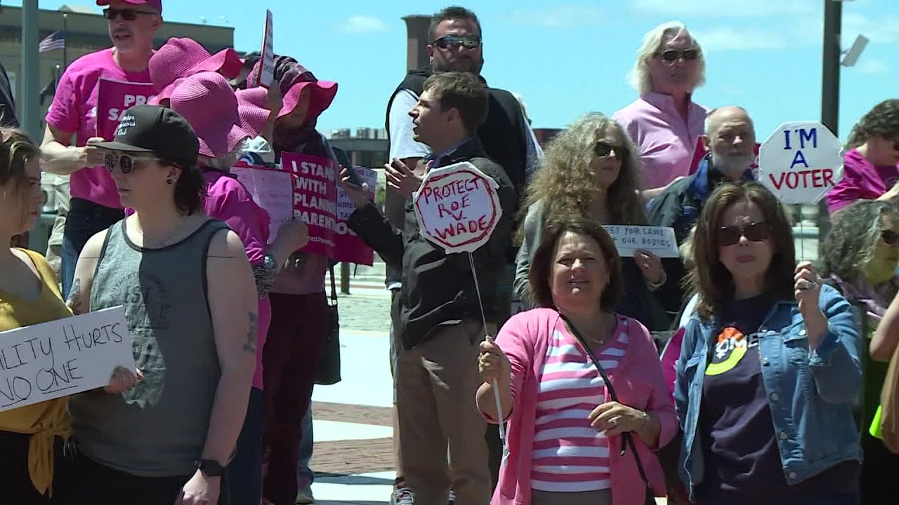Video Now: Pro-choice rally at State House