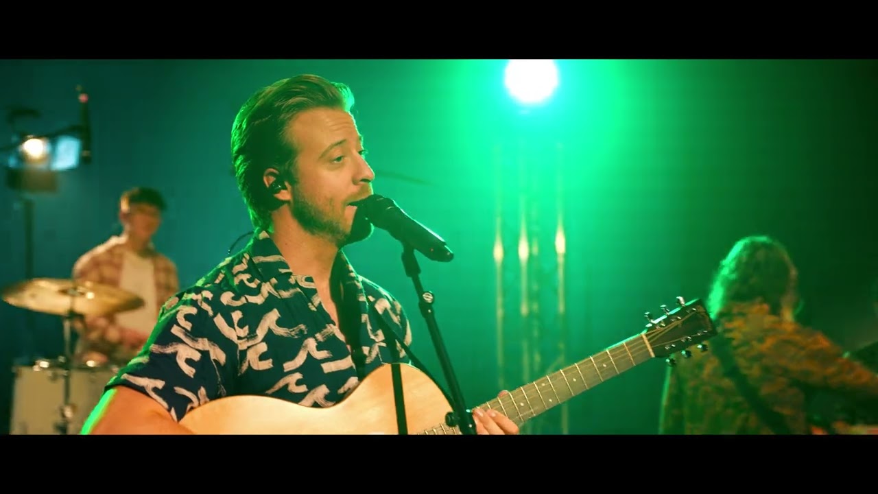 Dirty Old Town - The Galway Escape (Irish Band)