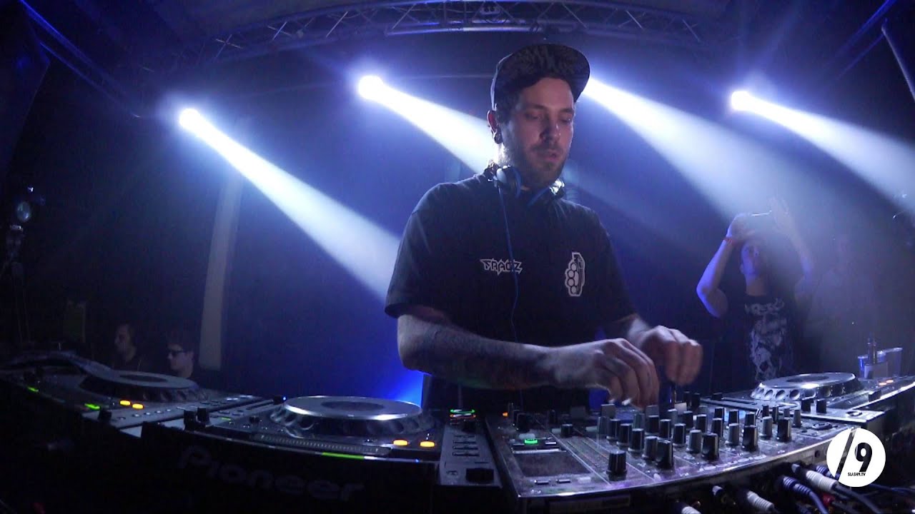FRAGZ ● RAVE-O-MATIC3 by MR. ROBOTO'S /SLASH9.tv