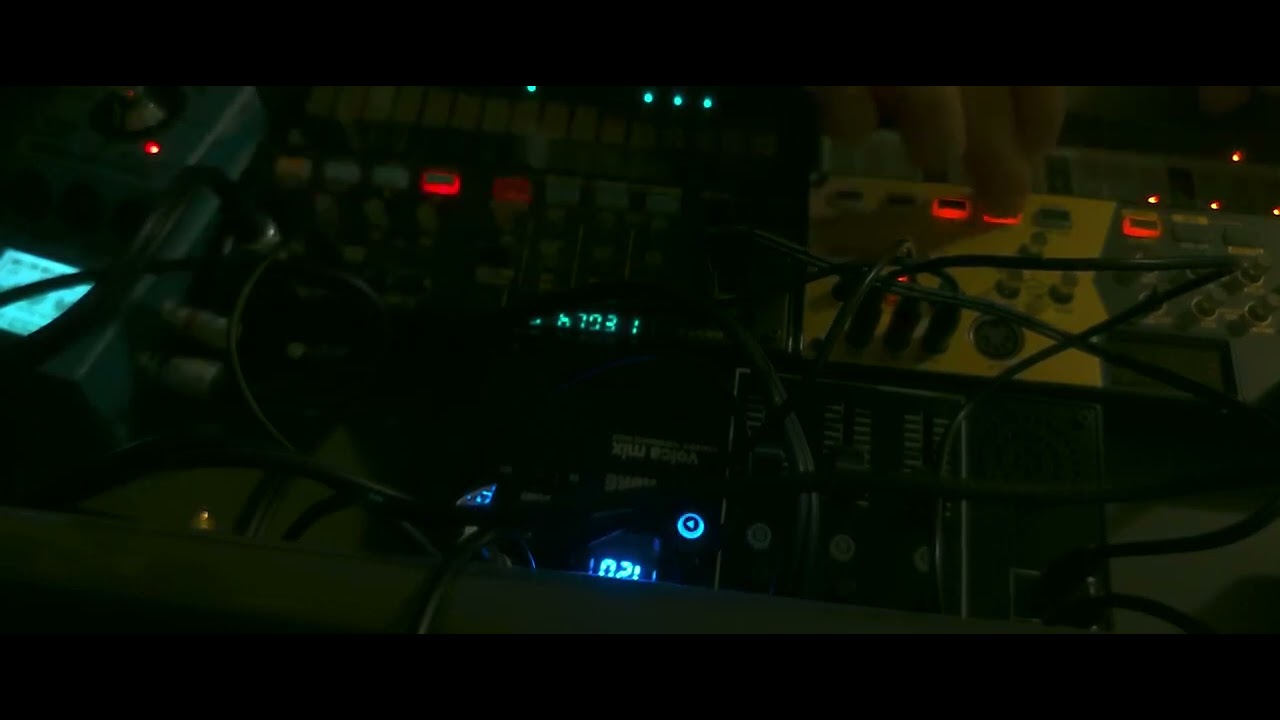 volca drum + volca fm2. Umizgi. 