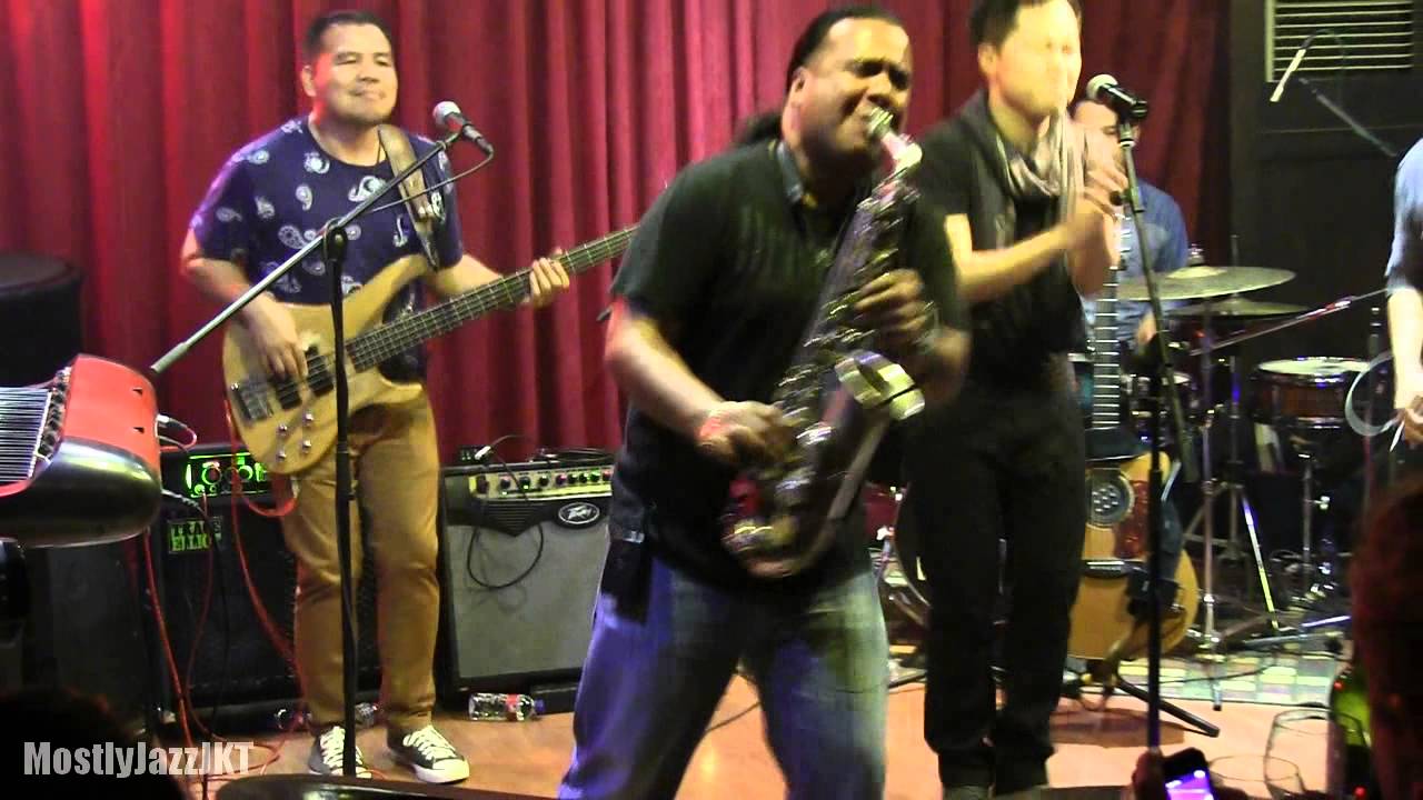 Sandhy Sondoro ft. Nicky Manuputty - Superstar @ Mostly Jazz 28/05/14 [HD]