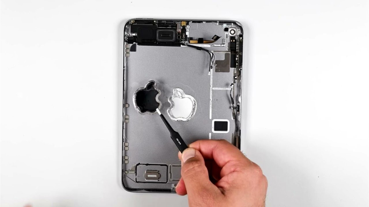 Apple Pulled Off Some Trickery To Fix The Jelly Scrolling On iPad mini 7, As Teardown Shows No Chang