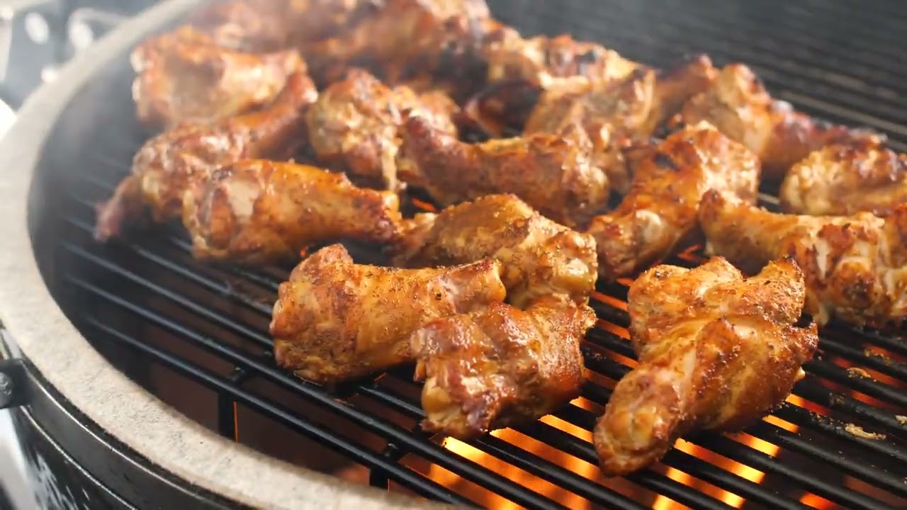 Primo All-In-One Oval XL Charcoal Kamado Grill