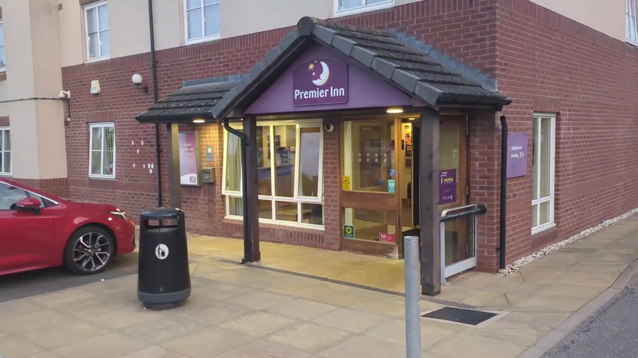 Hotel Review - Premier Inn Coventry East (M6, Jct 2) hotel - Coventry