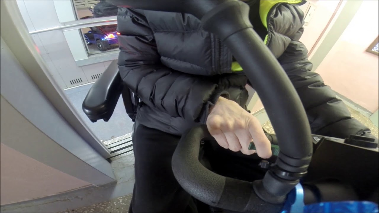 Лифт и платформа, другой взгляд (R4-S). Скутеры для инвалидов. Mobility scooter.
