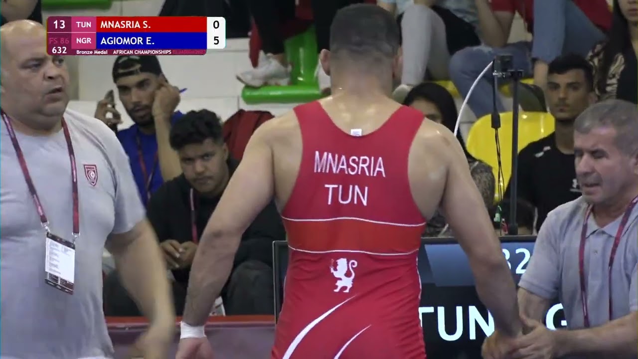 BRONZE FS - 86 kg: S. MNASRIA (TUN) v. E. AGIOMOR (NGR)