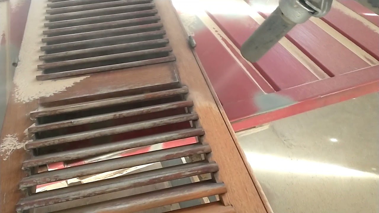 Arenado en persianas de madera